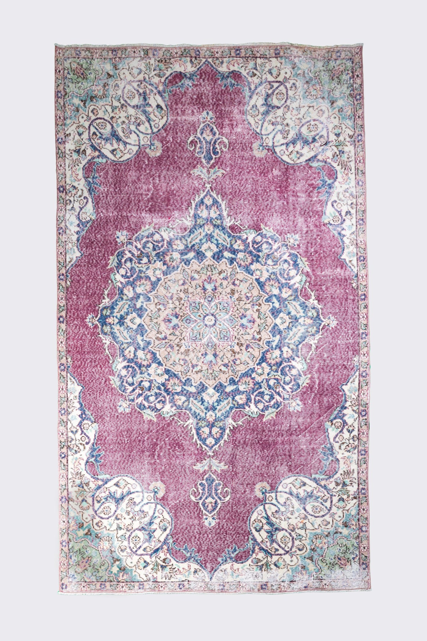Vintage rug, size 265x165 cm, 50+ years
