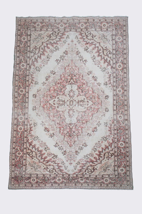 Vintage carpet, size 302x202 cm, 50+ years
